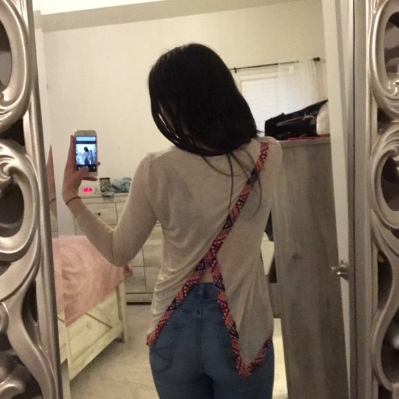 Cute top - Picture 6 of 6